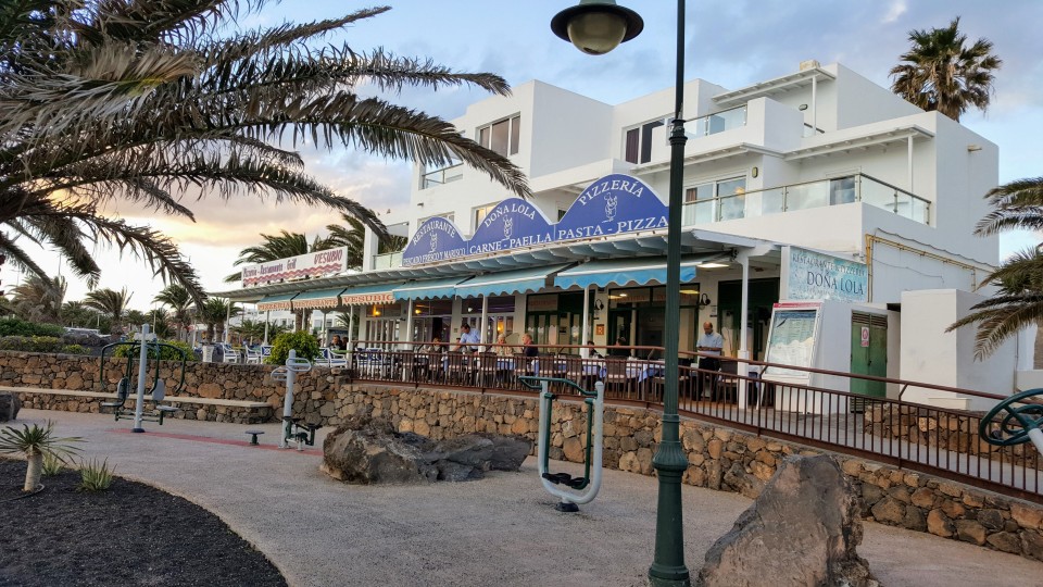 where to eat in lanzarote with a view - Doña Lola